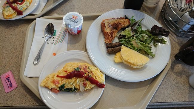 《2019年5月29日（水）2日目》<br />無料の朝食が頂けるので混んでます<br />オムレツは好きな具材を選んで<br />その場で作ってもらえるスタイル