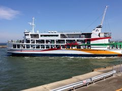 13時頃、多比良港を出るフェリーに車ごと乗り込む。