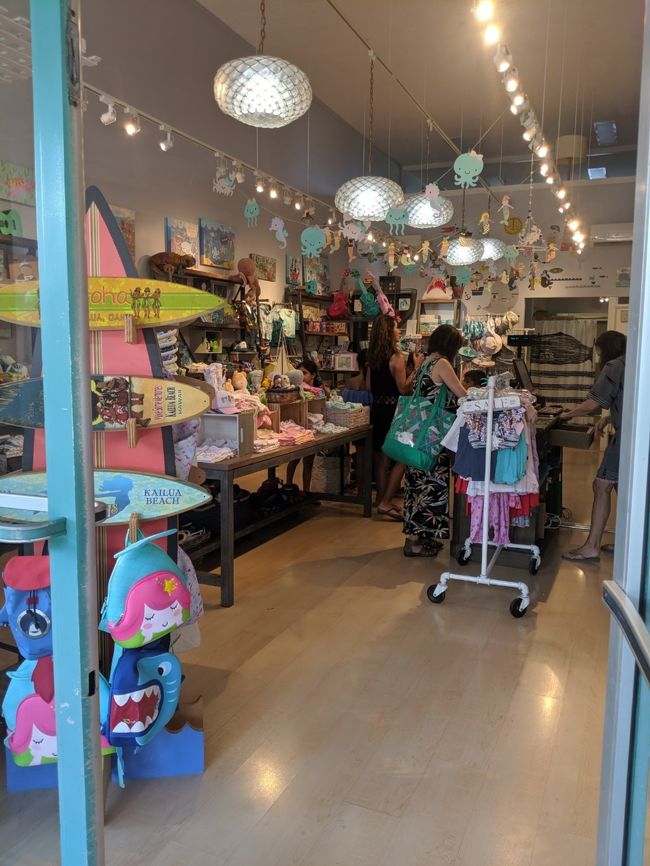 カイルアタウンでしばしお買いもの