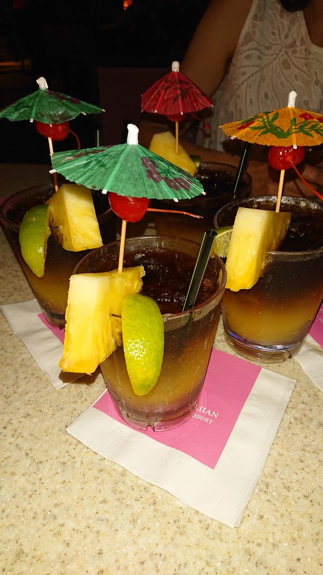 やっぱりマイタイを飲まなくちゃね(*^^)v<br />最後の夜はマイタイで締めくくりました。