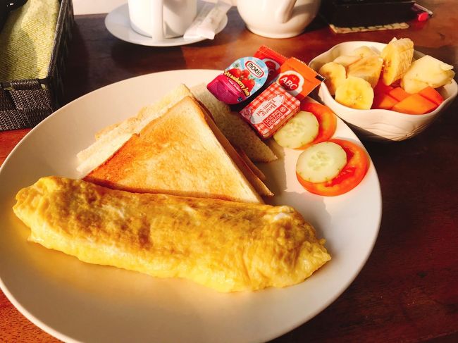 娘ちゃんはトースト＆オムレツ