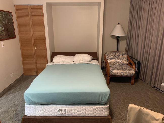 花火鑑賞した後はコナビール飲んでまったり。<br />明日のダックツアーの集合が7時30分なので、ベッドを出し早目に就寝。<br /><br /><br />