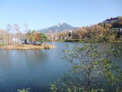 　これも白樺湖と蓼科山だ。秋のこの辺りの風景は最高だ。