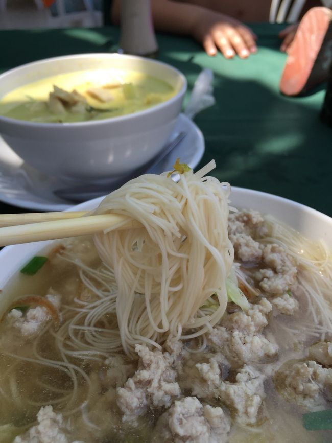 クイッティオなのかな？<br />センミー（細麺）で。<br />ちょいと化調寄りのお味