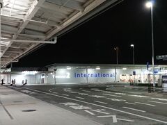 金曜の夜。会社から直行で関空へ。ピーチ航空なので第2ターミナル。