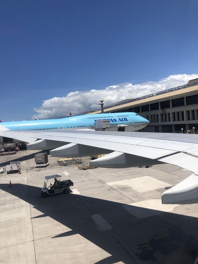 時間通り搭乗し<br />席について<br />早くも眠い・・・