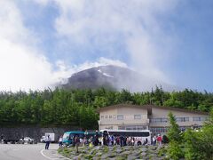 富士スバルライン五合目（標高2304ｍ）
晴れていました。