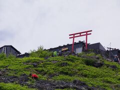 鳥居荘の鳥居