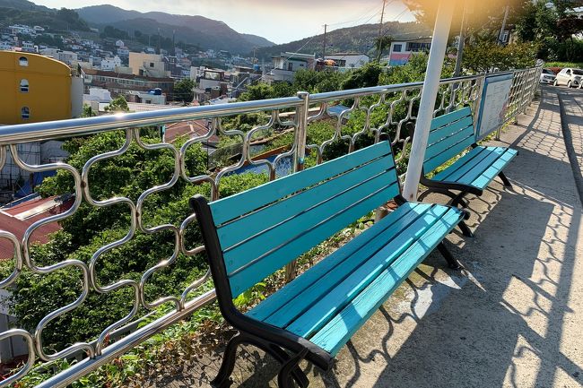 ちょっと座ってみたり