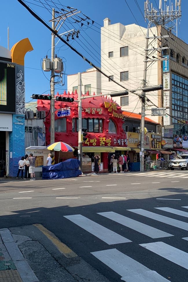 さてクルパン<br />もう道沿いそこら中がクルパン屋でした(+o+)<br />どこにしようかとウロウロしていたら愛想のいいアジュンマが声をかけてくれたのでそこにしました。