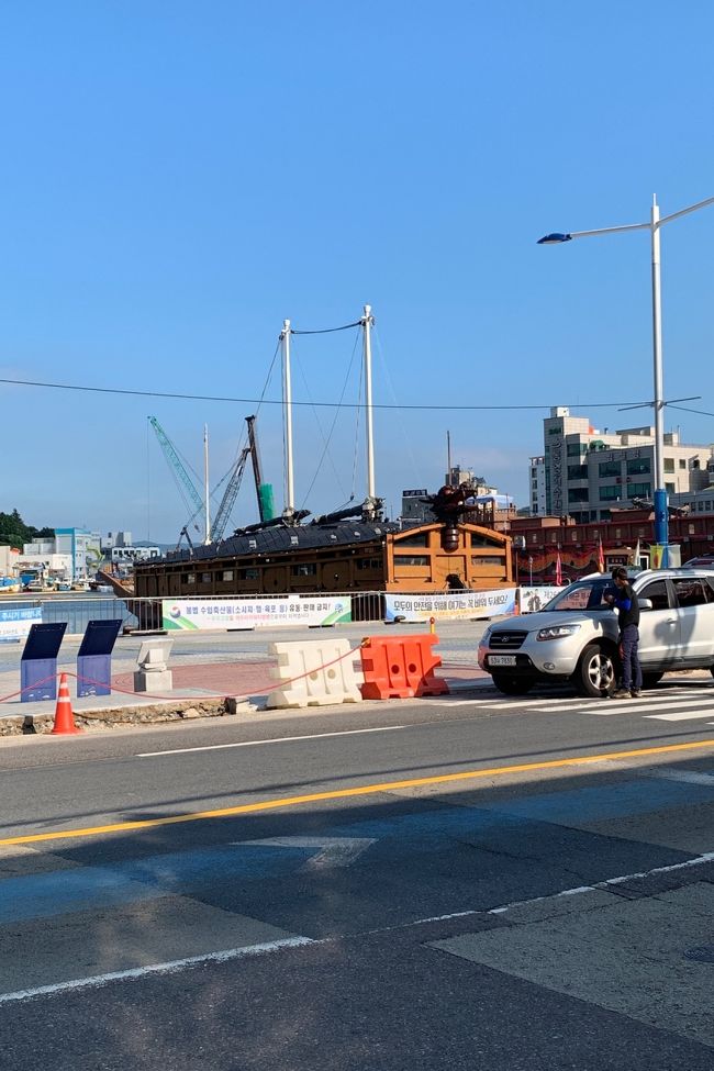 町をちょっと散策してホテルに戻り<br />まったりしたらご飯屋探そうと思ったら・・・爆睡ｗ