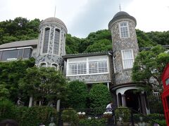 高台に建つ、神戸で最初に公開された代表的な異人館「うろこの家」