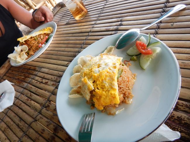 蝶々にしてくれてる♪<br />この旅初のちゃんとしたミゴレンとナシゴレンでした！<br />おいしかったー！<br />生き返ってまたホテルに戻ります。