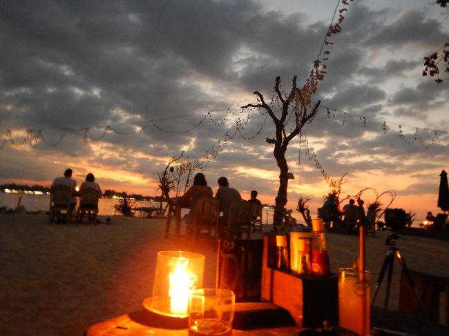 やっぱりちゃんとカクテル作ってくれてて美味しい！<br />500円でころロケーションならお安い。<br />