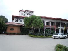 カトマンズまで戻って来ました。今日のホテルはMalla　Hotel。
隣には、カジノがあります。
