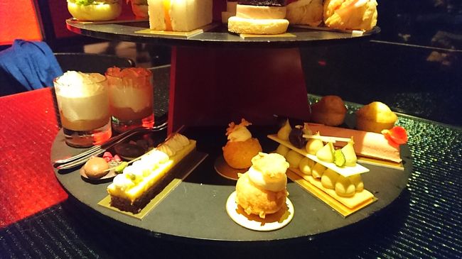 1番下。<br />どれもキラキラして見える！