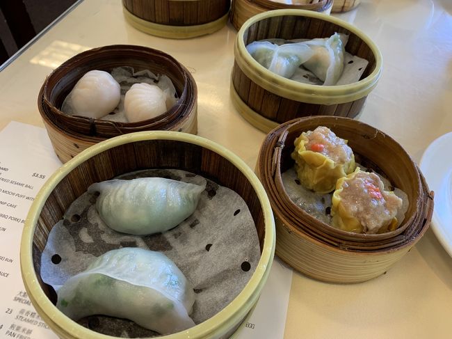 4種類の餃子と焼売です。全て美味かった！