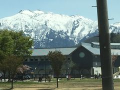 GWまだまだ山には雪が残っています(^○^)

駅でレンタカーをGetして出発！