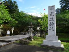 空港に着いたときは雨でしたが、武雄神社に着くと同時にちょうど日が差してきました。
