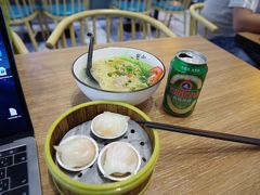 ユエ港茶餐庁　広東料理の夕食