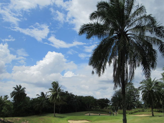 【Pattavia Century Golf Club】<br />今回は晴天<br />ゴルフは晴れのプレーがスバラシイ。