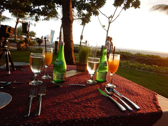 ホテルで身支度を調えてからディナーへ。<br />Majolyというフレンチレストラン。<br />今回は久々にこういうレストランに行こうかと思い、事前に予約して来てみました。