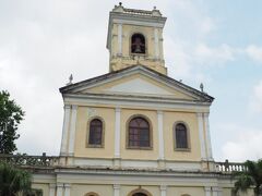 1885年に建てられたカルモ教会
小高い丘の上にあります