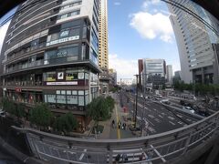 渋谷を出て地上へ。
最初の停車駅は中目黒。

そういえば、おっさんが若かりし頃、ここから営団日比谷線へ乗り入れして東武と相互直通運転してたな。いまは無いのか。