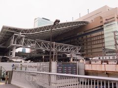 JR大阪駅
こうして外観を見たことがなかったので、記念に1枚
