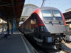 ●ブダペスト東駅

僕たちをウィーンまで連れて行ってくれる、オーストリアの列車。