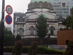 歩いて移動
有名なランドマーク　ニコライ堂だって