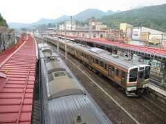 8：17水上駅着。
8：28発　長岡駅行きの上越線に乗り換えます。