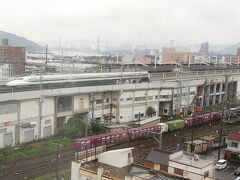 徳山駅はみずほ以外はすべて停車するんだっけ。