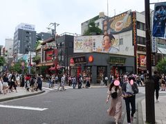 日曜日の「横浜中華街」は混んでますねー。