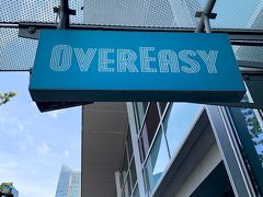 ワンフラトンでランチ。

「OverEasy」