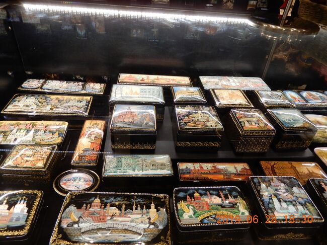 韓国でよく見た。<br />将軍の家だと、これでタンスが出来ていた。　他にも色々な所で見たので、飽きた。