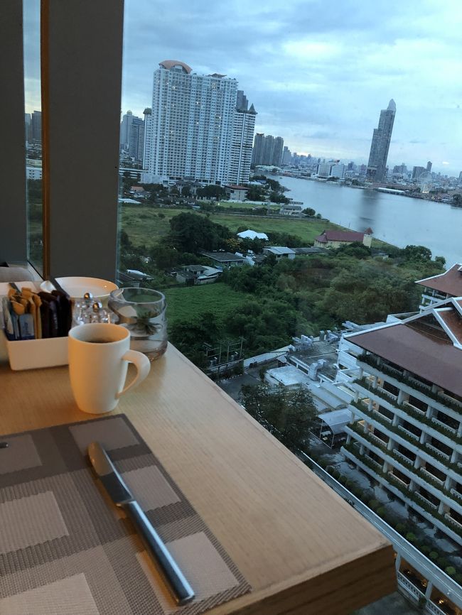 朝日を楽しみにしてましたが残念！<br />曇っていていつのまにか明るくなってきたー