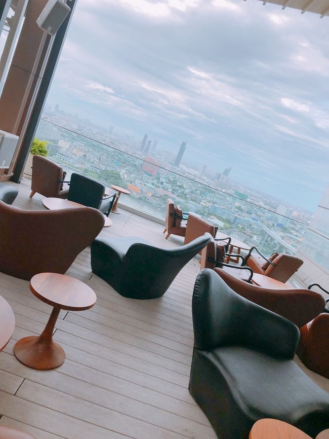 1時間くらいゆっくり朝食を食べた後は、再びプールへリベンジ！