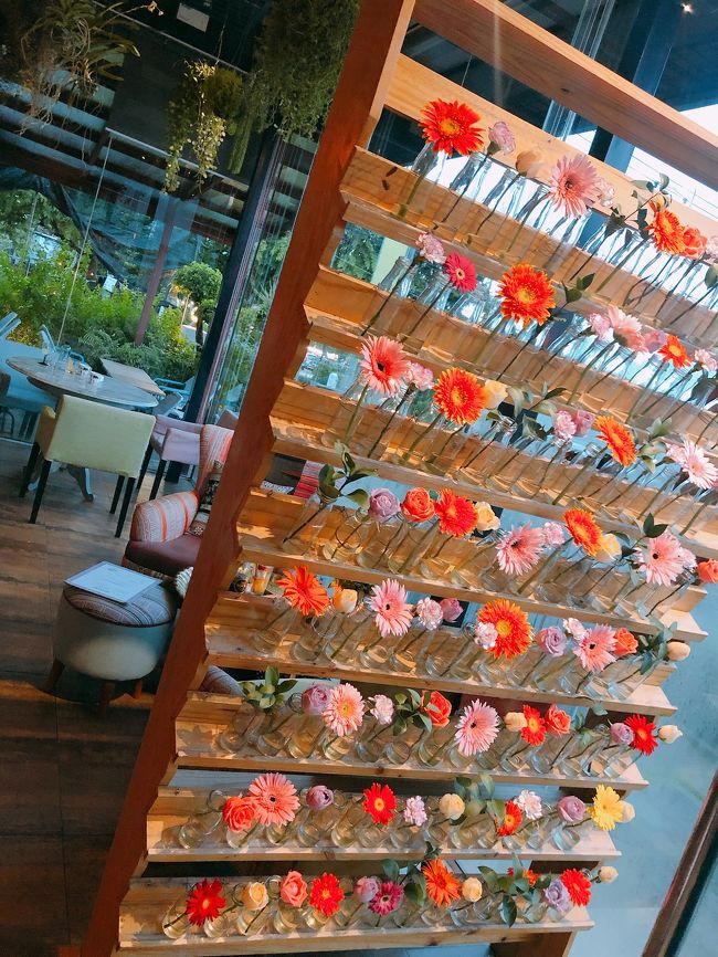 お花と雑貨に囲まれたおしゃれカフェ