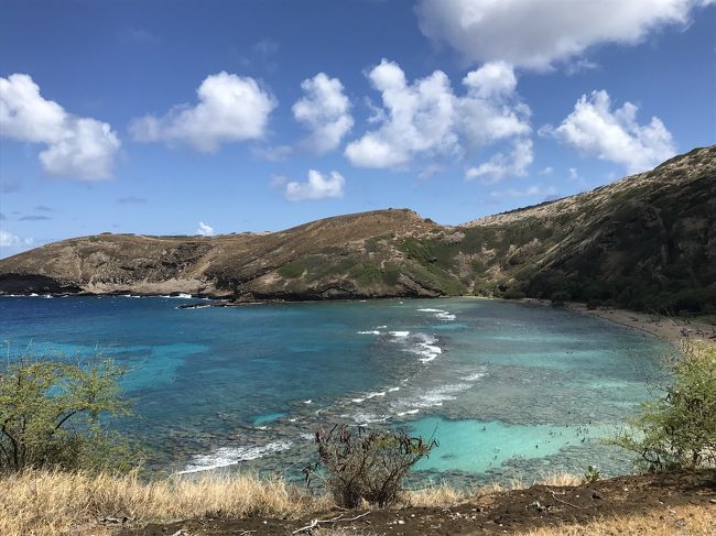 うん、やっぱり上から見るのがステキだー<br /><br />そして、一応シュノーケルセットを持っていったけど、<br />珊瑚がいるとこまでは少し遠い気がして行くのが怖くて、<br />魚まったく見れた記憶なし。<br />友達は、ツアーで行ったら、ウミガメちゃんに会えたって言ってたんですが＾＾