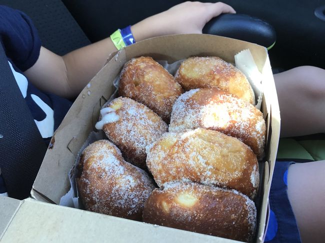 朝ごはんに、食後のおやつに、、、<br />と沢山買ってしまいましたー