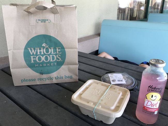 ピンクレモネードと<br />ジョンマスターオーガニックのリップも買ったり♪