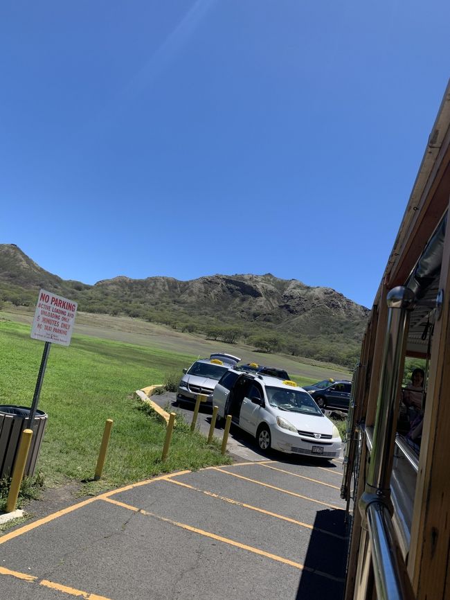 ダイヤモンドヘッドの駐車場に到着しました。