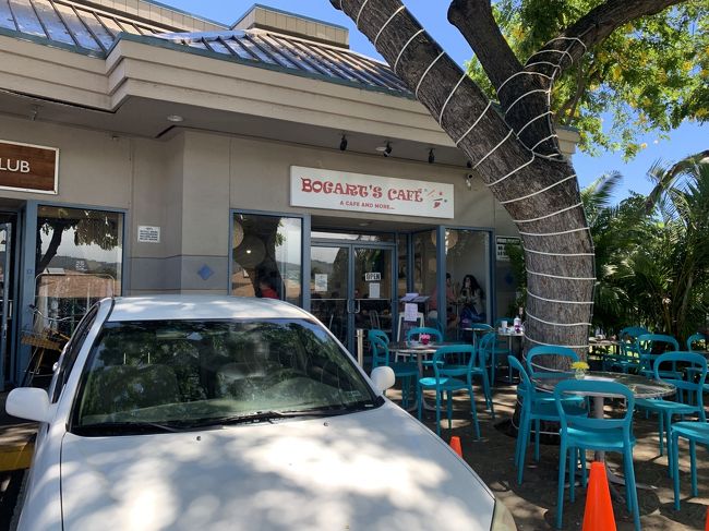 となりのボガーツカフェも混んでいたので、戻りながら店を決める事にしました。