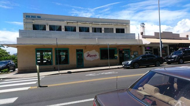 途中にカフェモリーズが有り、ここを覗くと店内は広くて座れそうなので、ここでいただく事にしました。