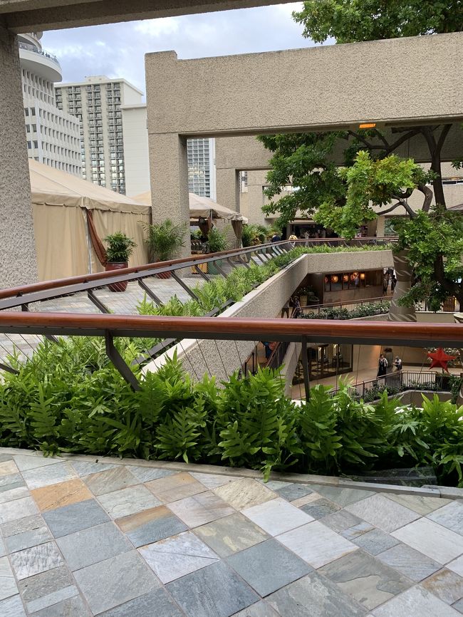 ロックアフラの時間になったのでロイヤルハワイアンセンターB館4階に来ました。