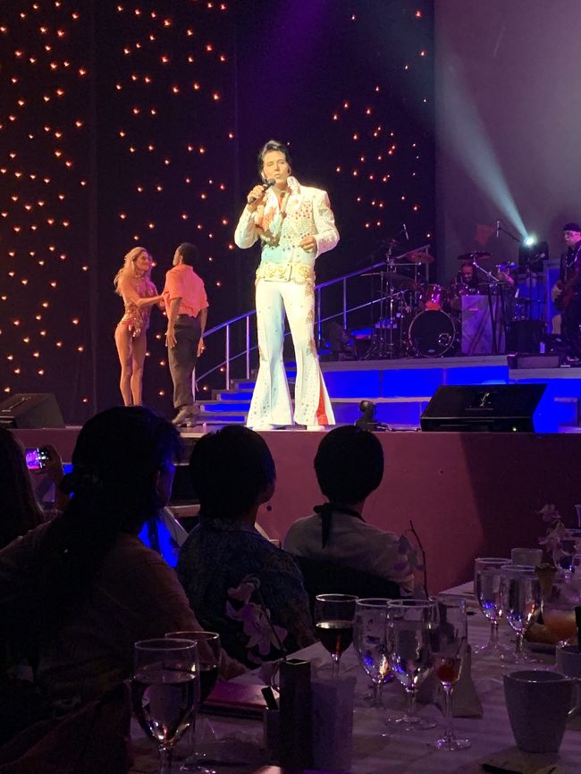 歌声も似てるような気がします(^ ^)