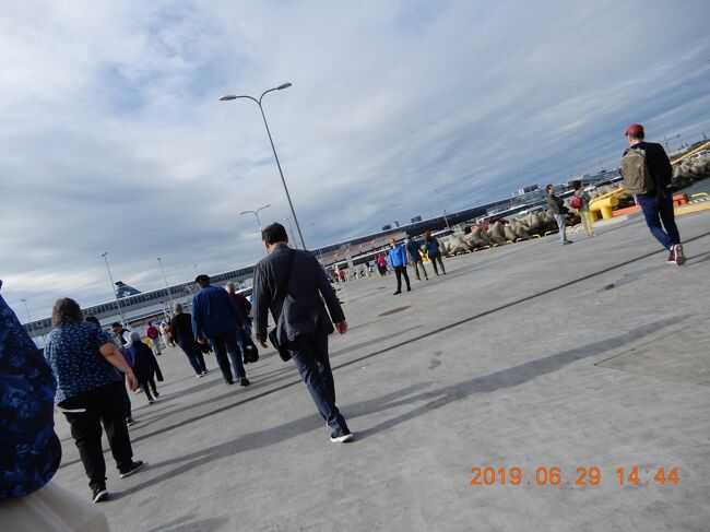 リーガル・プリンセス号　バルト海周遊クルーズ<br />エストニア・タリン港