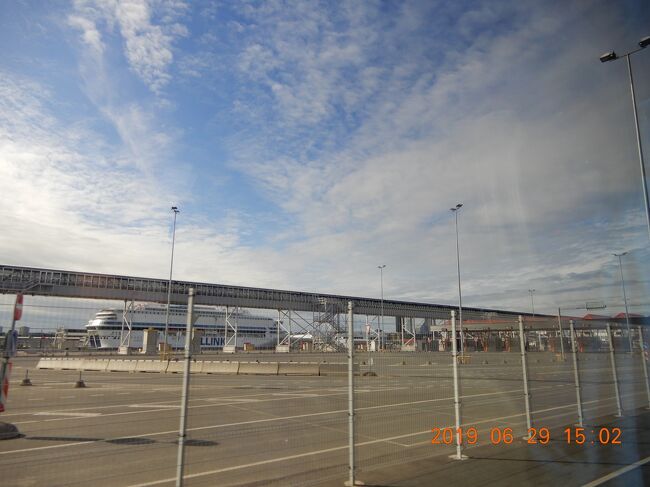 リーガル・プリンセス号　バルト海周遊クルーズ<br />エストニア・タリン港