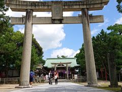 青空が夏らしかよ
お宮参りしよる家族も
暑そうで大変